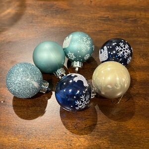Set of 6 small 2” Christmas ornament balls plastic
